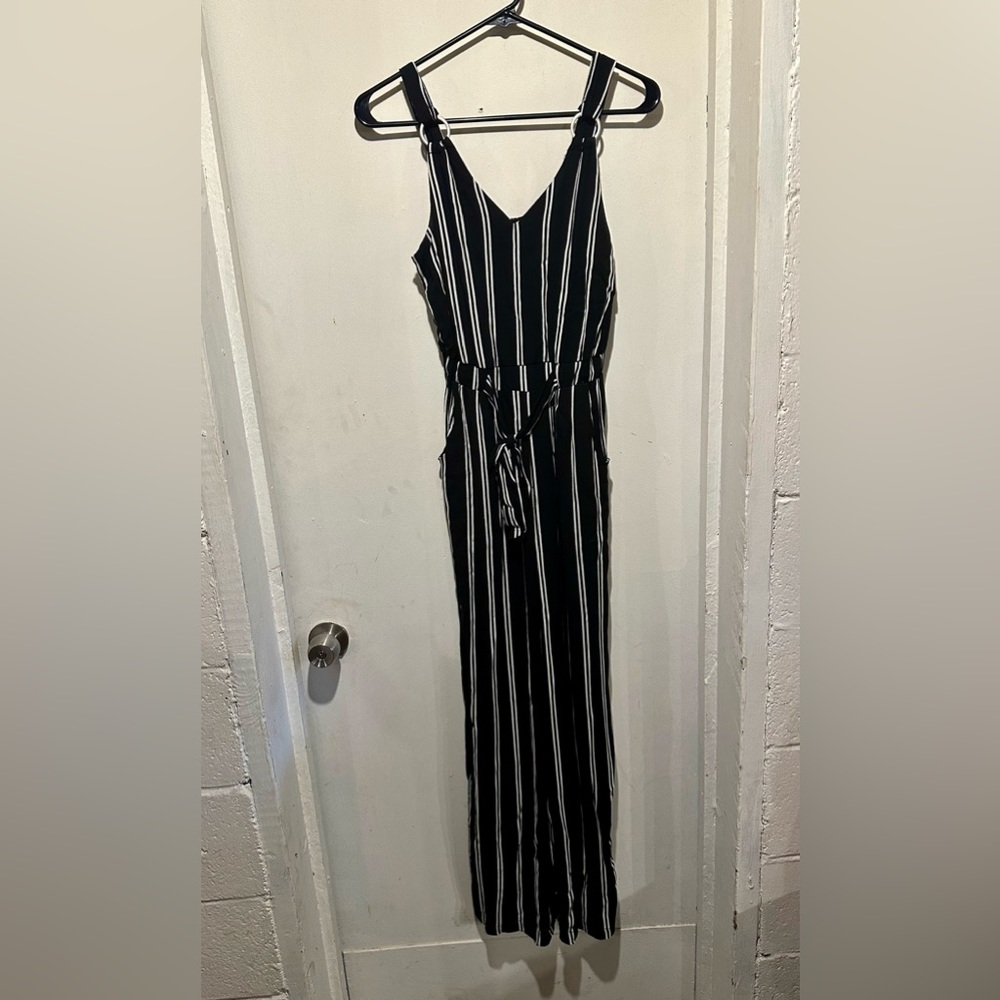 Romper with pockets
